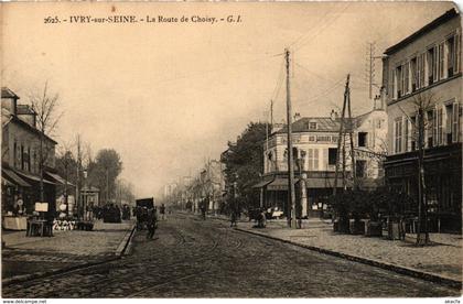 CPA IVRY-sur-SEINE Route de Choisy (869472)