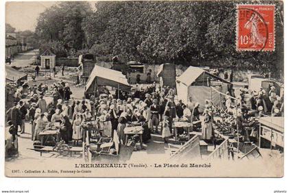 L'Hermenault : La place du marché