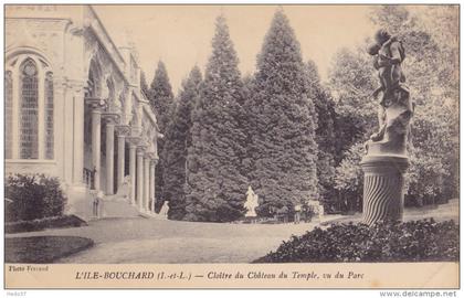 L'Ile-Bouchard - Cloitre du Château du Temple, vu du Parc