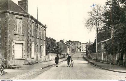 LA CHAIZE LE VICOMTE la Grande Rue - SM