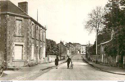 LA CHAIZE LE VICOMTE la Grande Rue - SM