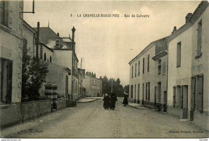 la chapelle basse mer * la rue du calvaire