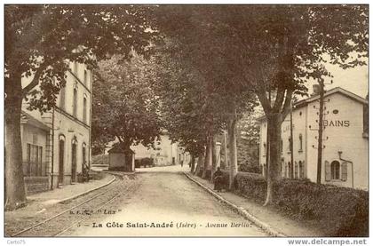 LA COTE SAINT ANDRE 38 - Avenue Berlioz - Bains Lavoir