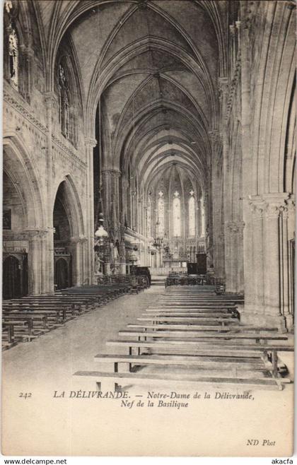 CPA LA DELIVRANDE Notre-Dame de la Delivrande - Nef de la Basilique (1224655)