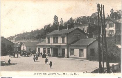 Carte POSTALE Ancienne de LA FERTE sous JOUARRE - Gare