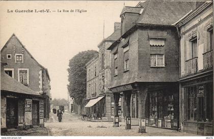 CPA LA GUERCHE-de-BRETAGNE La Rue de l'Eglise (1250630)