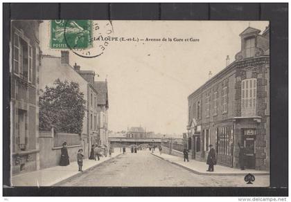 28 - La Loupe - Avenue de la gare