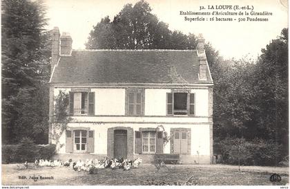 Carte Postale ancienne de LA LOUPE - Ets d'aviculture de la Giraudière