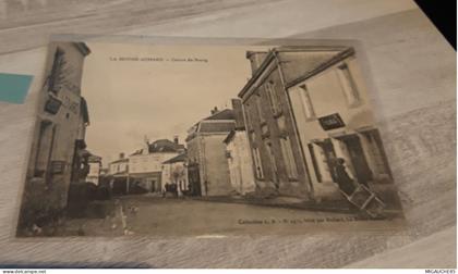 carte  postale      LA MOTHE-ACHARD    centre bourg