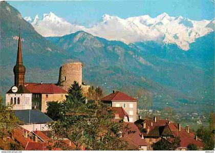 74 - La Roche sur Foron - Vue Générale - Au fond la Chaine du Buet - CPM - Voir Scans Recto-Verso