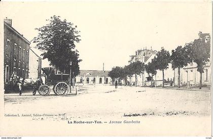 CPA La Roche sur Yon Avenue Gambetta