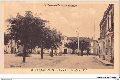 CAR-AACP11-82-0918 - LABASTIDE-SAINT-PIERRE - la place