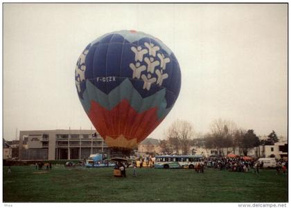 56 - LANESTER - envol mongolfière