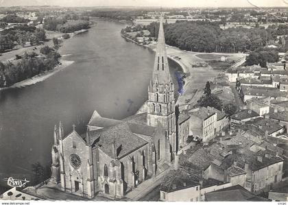 CPSM Langon L'Eglise et la Garonne