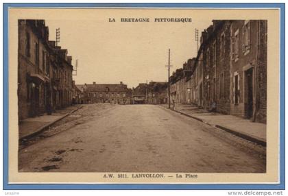 22 - LANVOLLON --  La Place