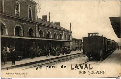 CPA LAVAL - Bon Souvenir (255089)