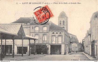 20-2414 :  LAVIT DE LOMAGNE. PLACE DE LA HALLE.