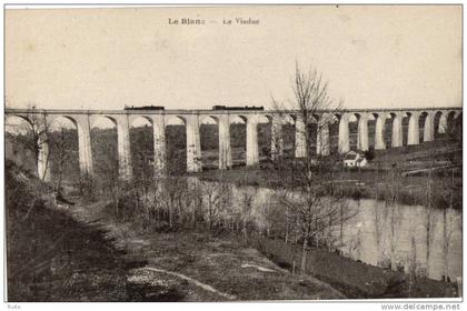 LE BLANC LE VIADUC PASSAGE DE TRAINS