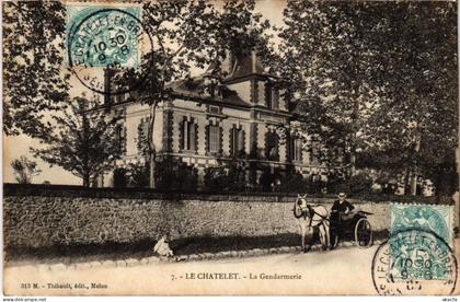 CPA LE CHATELET-en-BRIE La Gendarmerie (1320090)