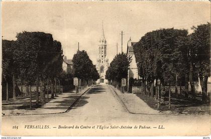 CPA LE CHESNAY VERSAILLES - Boulevard du Centre - Eglise (1411284)