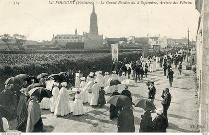 LE FOLGOET(PROCESSION)