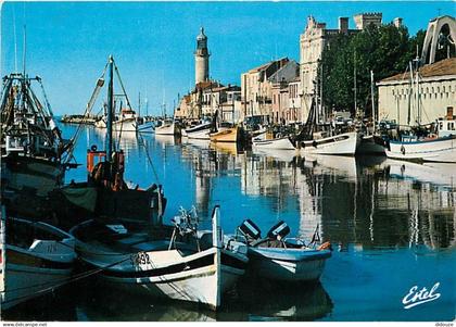 30 - Le Grau du Roi - Le chenal et le phare - Bateaux - Flamme Postale de Le Grau du Roi - CPM - Voir Scans Recto-Verso