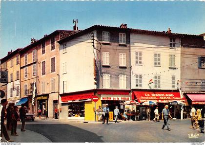 83-LE MUY- LE CARREFOUR CENTRAL