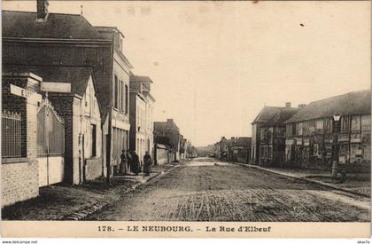 CPA LE NEUBOURG La Rue d'Elbeuf (1160563)