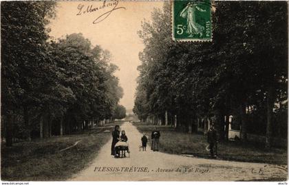 CPA LE PLESSIS-TREVISE Avenue du Val Roger (1352618)