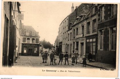 CPA Le QUESNOY - Rue de VALENCIENNES (193357)