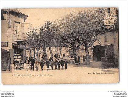 CPA 38 Les Avenieres la place de Ciers