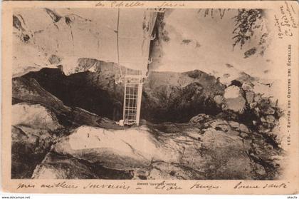 CPA LES ECHELLES Entree des Grottes des Echelles (1194913)