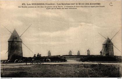 CPA Les HERBIERS - Les Moulins sur le Mont des Alouettes (637185)