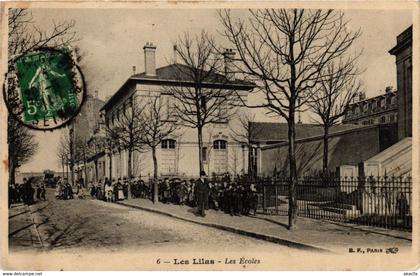 CPA LES LILAS Les Écoles (869161)