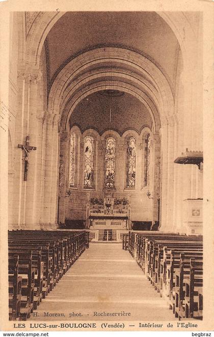 LES LUCS SUR BOULOGNE    EGLISE  INTERIEUR