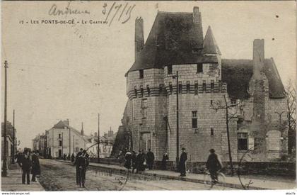 CPA LES PONTS-de-CE Le Chateau (1164240)