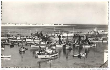 CPSM Lesconil - Le port - Plage des Sables Blancs