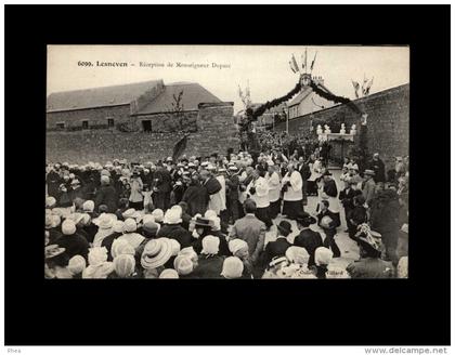 29 - LESNEVEN - procession