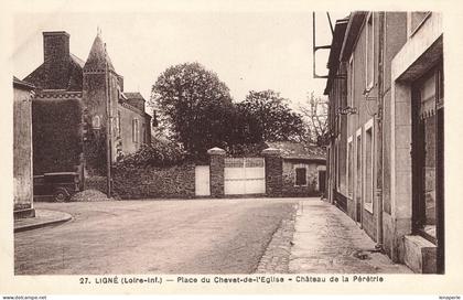 C7479 ligné place du chevet de l'église