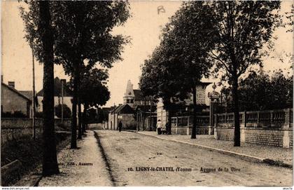 CPA LIGNY-le-CHATEL - Avenue de la Gare (658725)