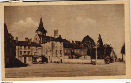 CPA LOUHANS - Place des Promenades (122005)