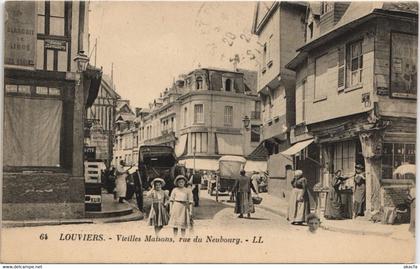 CPA LOUVIERS-Vieilles Maisons rue du Neuboury (43423)