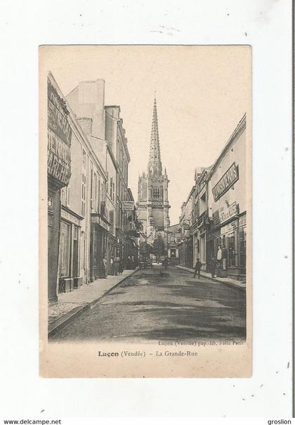 LUCON (VENDEE)  LA GRANDE RUE  (MAGASIN A LA MAISON DE PARIS .EPICERIE CENTRALE VEUVE EMARD COIFFEUR CATHEDRALE)