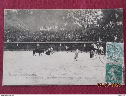 CPA - Lunel - Une corrida dans les Arènes de Lunel - La Mantille