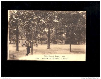 LUNEL Hérault 34 : le plateau des arènes / Editions Coumoul tabacs à Lunel