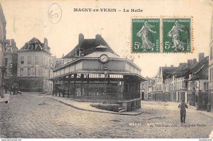 CPA 95 MAGNY EN VEXIN LA HALLE 1910