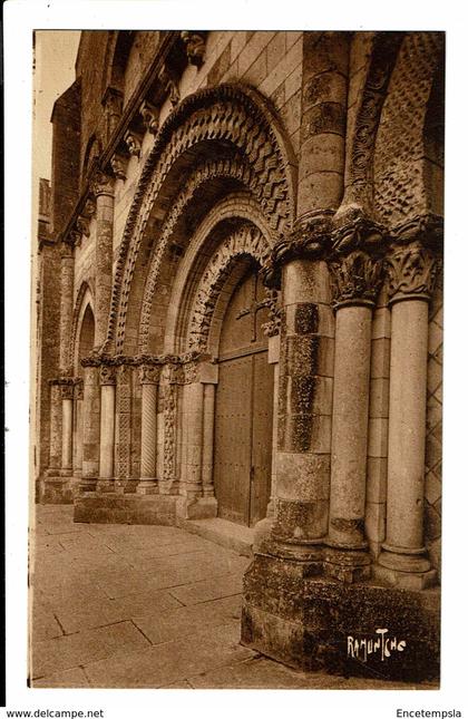 CPA- Carte postale France - Maillezais -Façade de l'Eglise Romane -VM2897