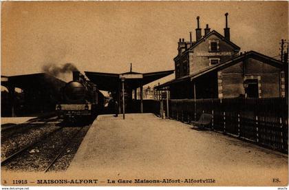 CPA MAISON ALFORT - La Gare MAISONS ALFORT (275514)