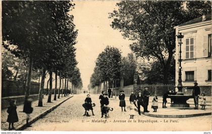 CPA MALAKOFF - Avenue de la République - Le Parc (986957)