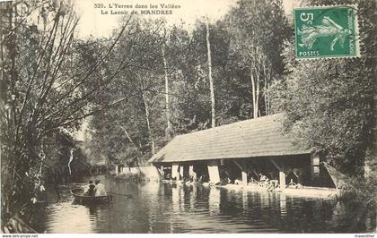 MANDRES LES ROSES le lavoir